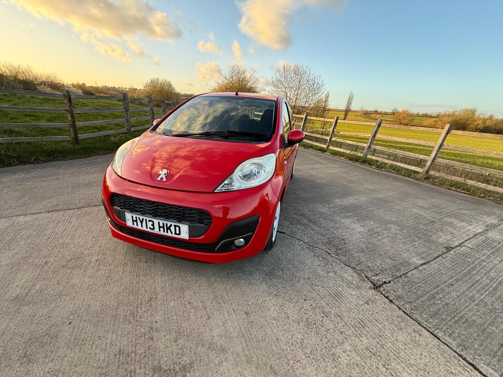 Peugeot 107 1.0 12V Active Euro 5 5dr — photo 46 of 86